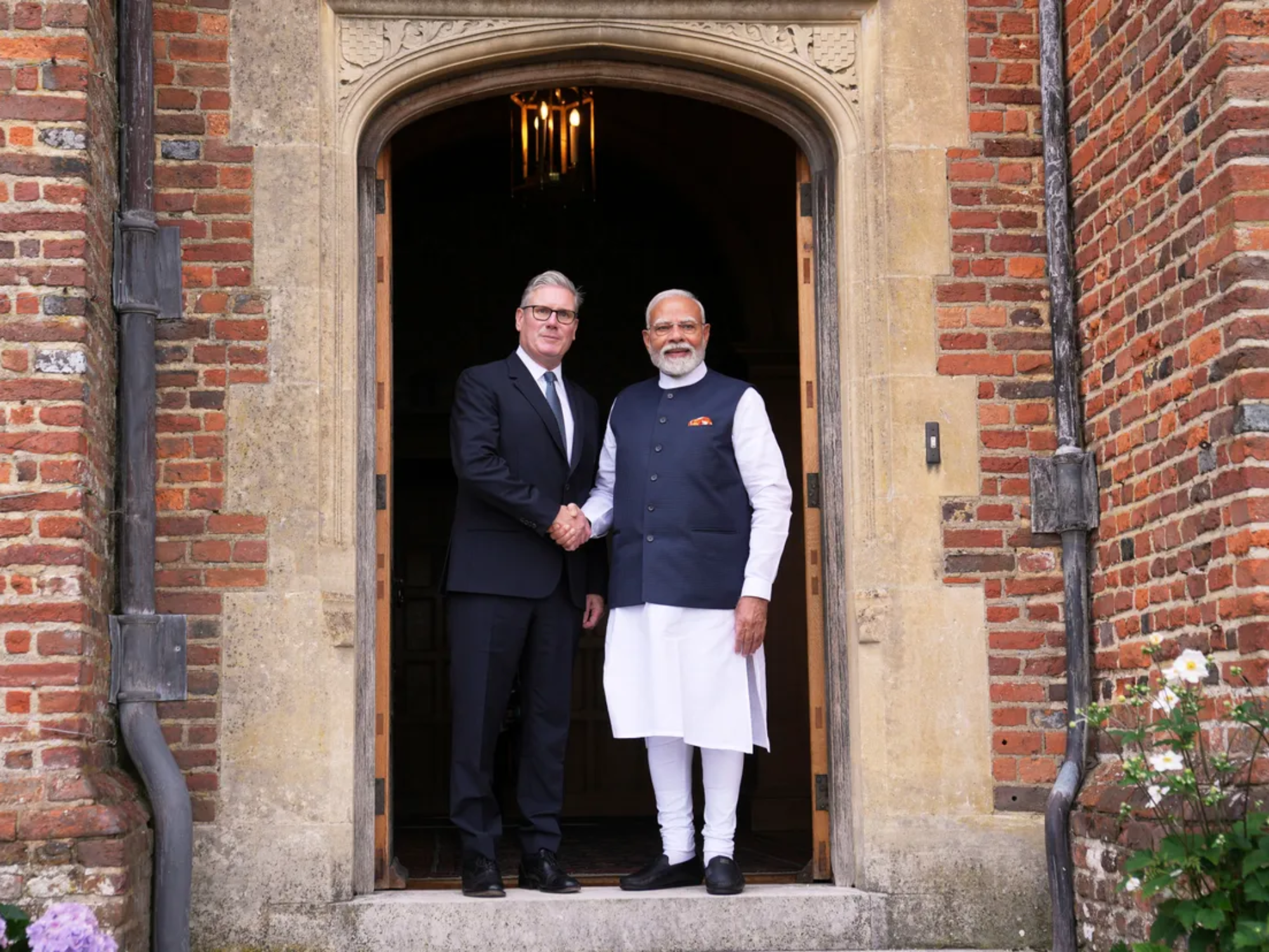 asset_5cd8a773-ae54-5527-a4c2-afa67bd73638