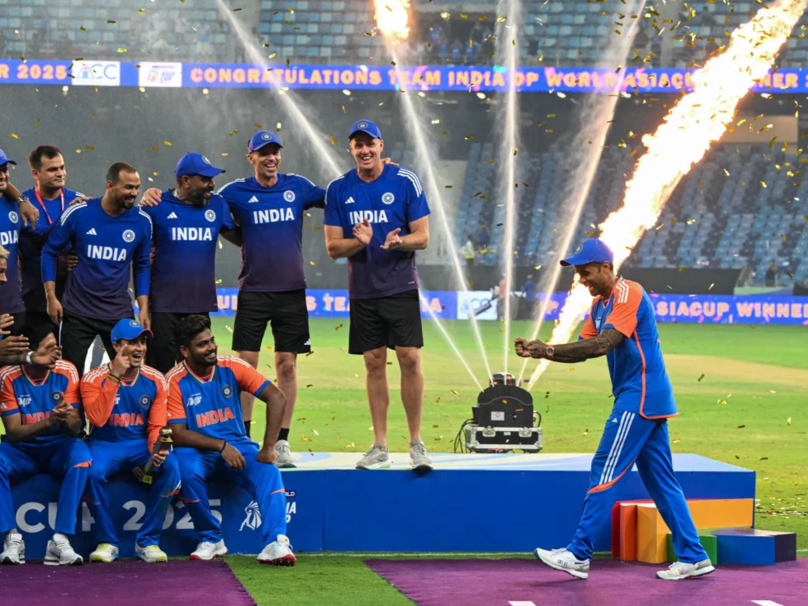 INDIA WIN ASIA CUP TROPHY